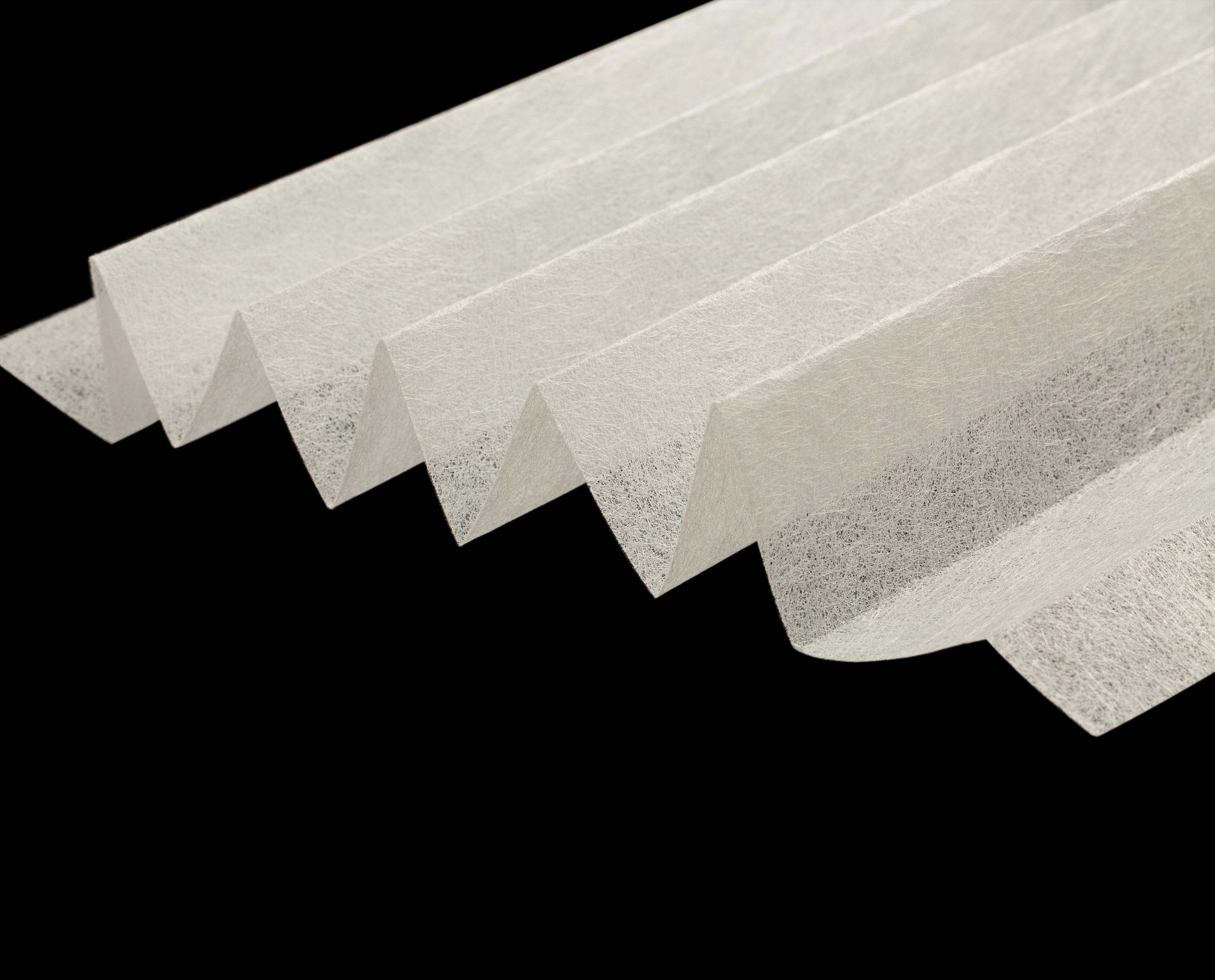 Wet laid nonwoven fabric