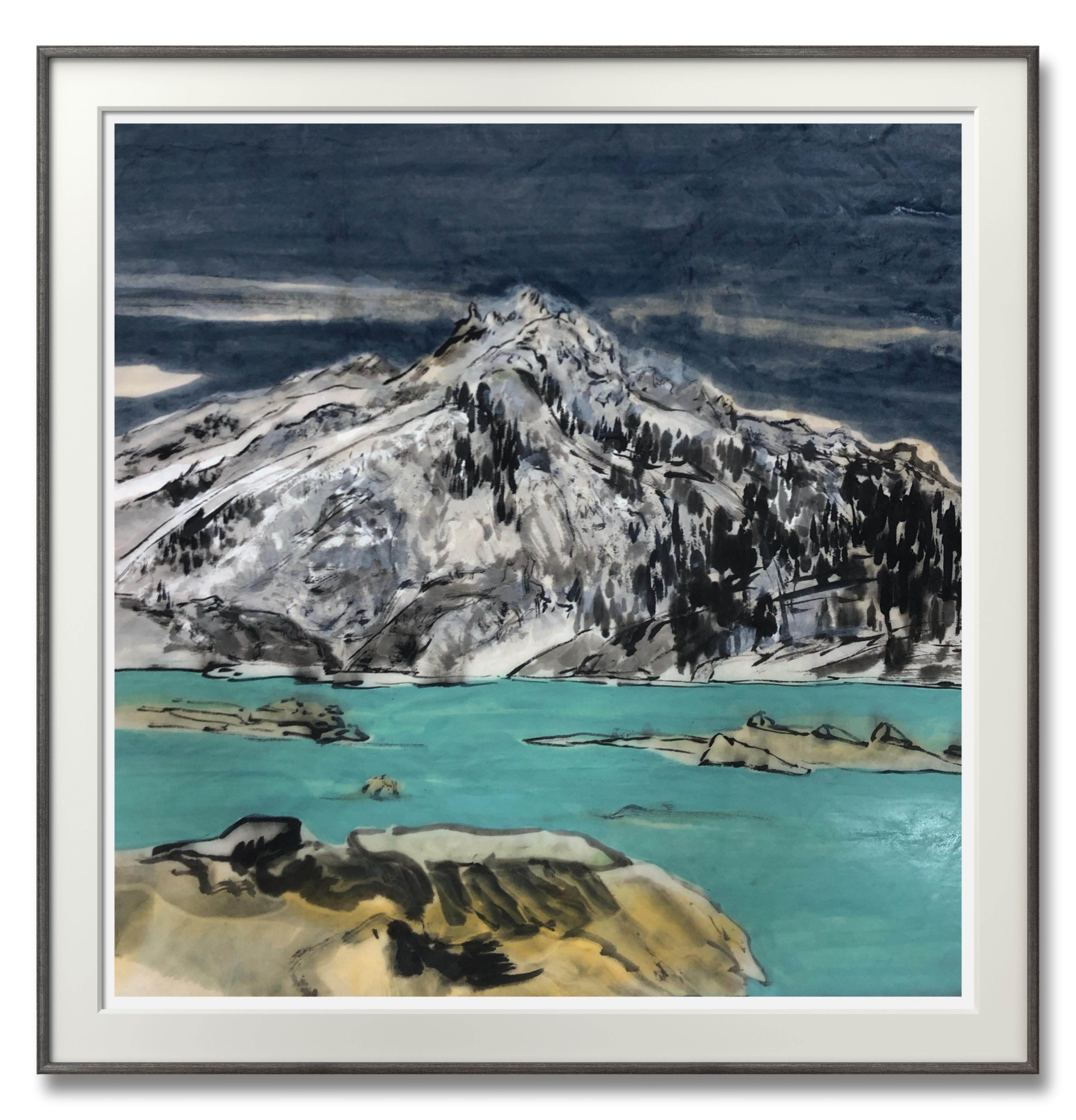雪山湖泊
