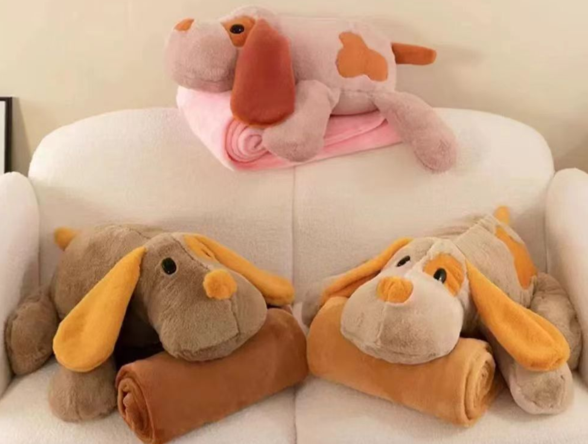 Three-color Lying Dog Plush Toy Blanket