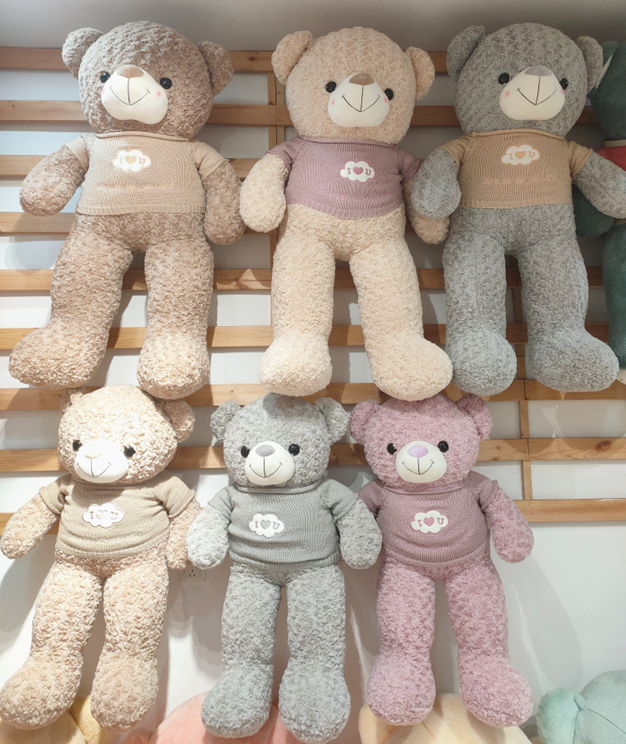 New Rose Sweater Bear