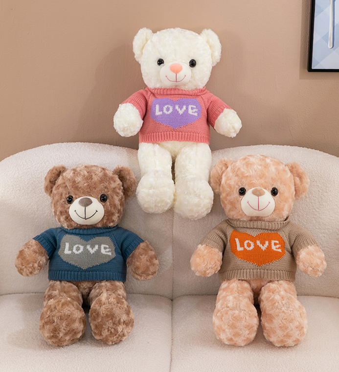 LOVE Sweater Bear