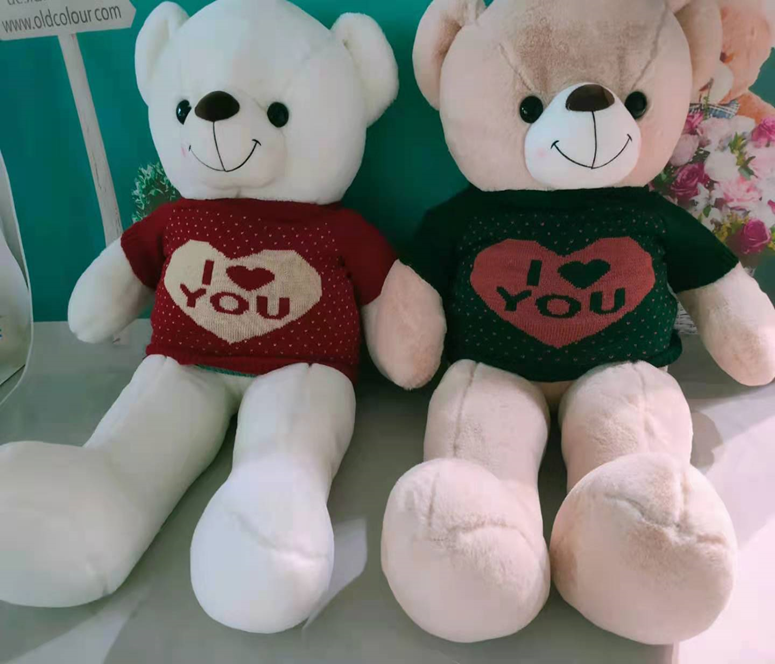 Love Sweater Bear