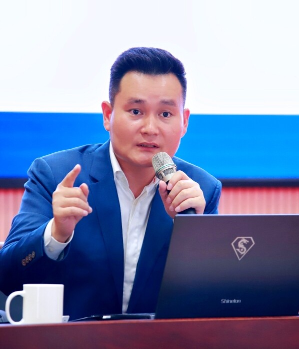 张明远