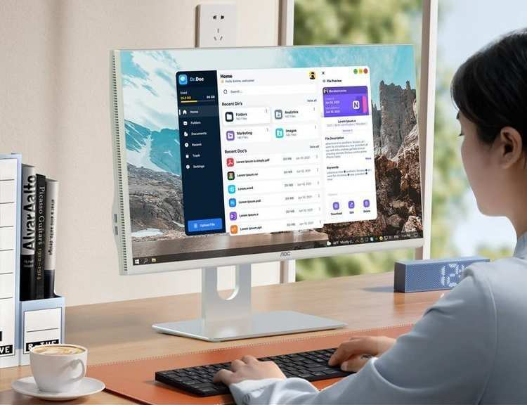 AOC E66 Lifestyle scene
