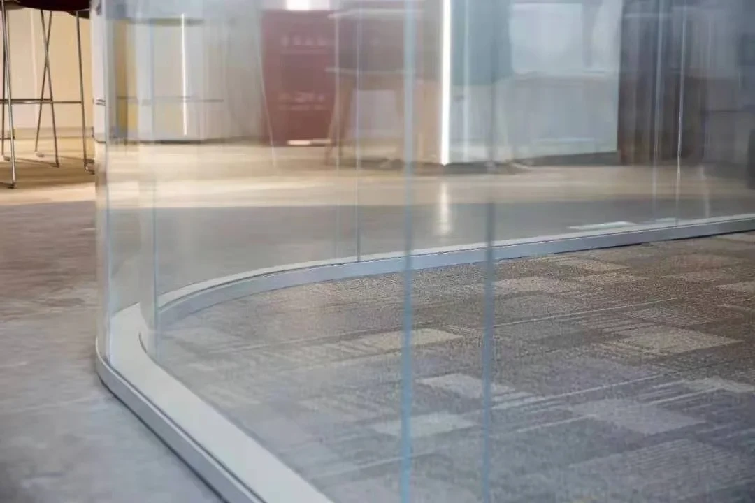 弧形玻璃隔断