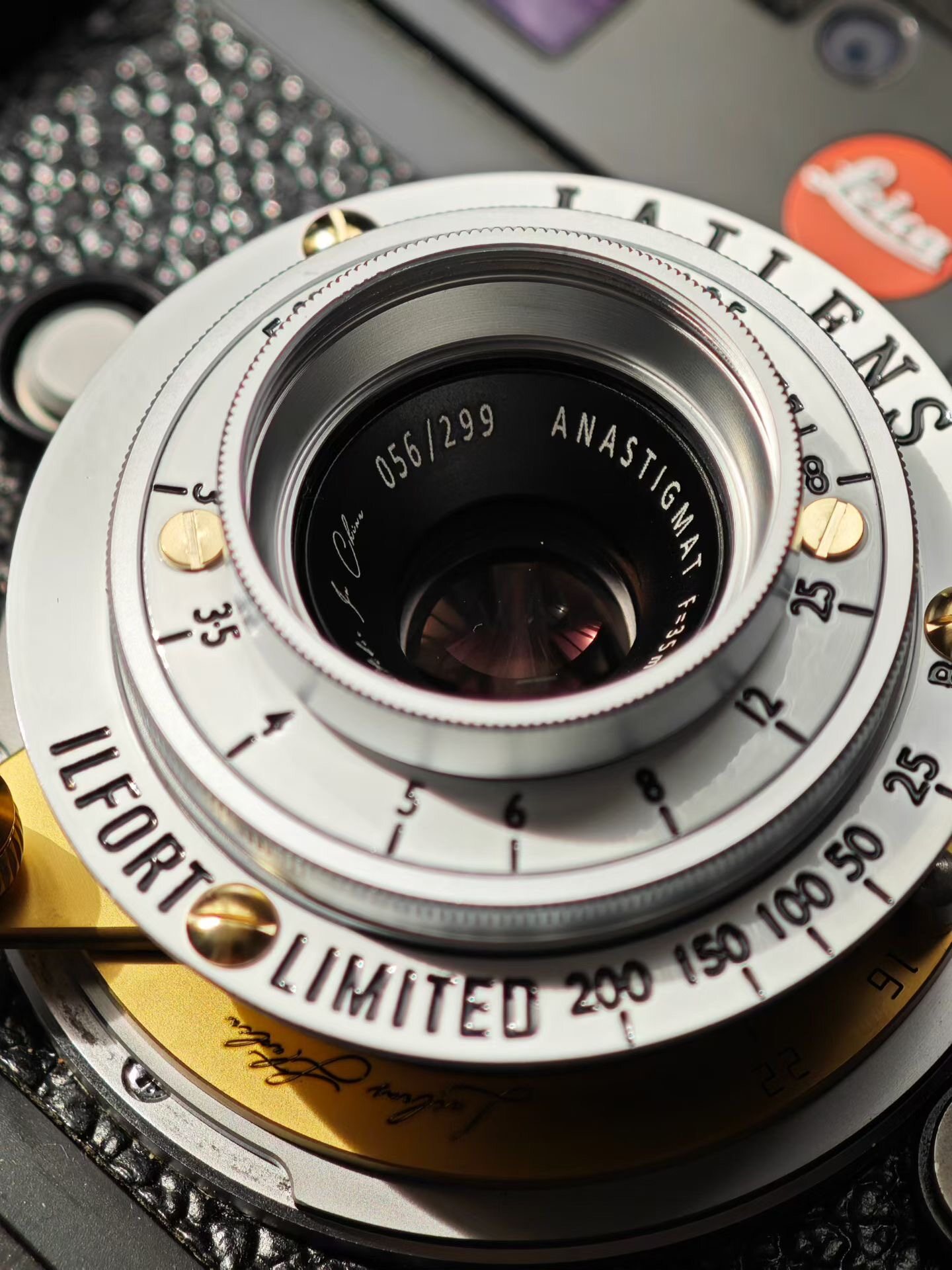 LAILENS Lens Close-up 056/299