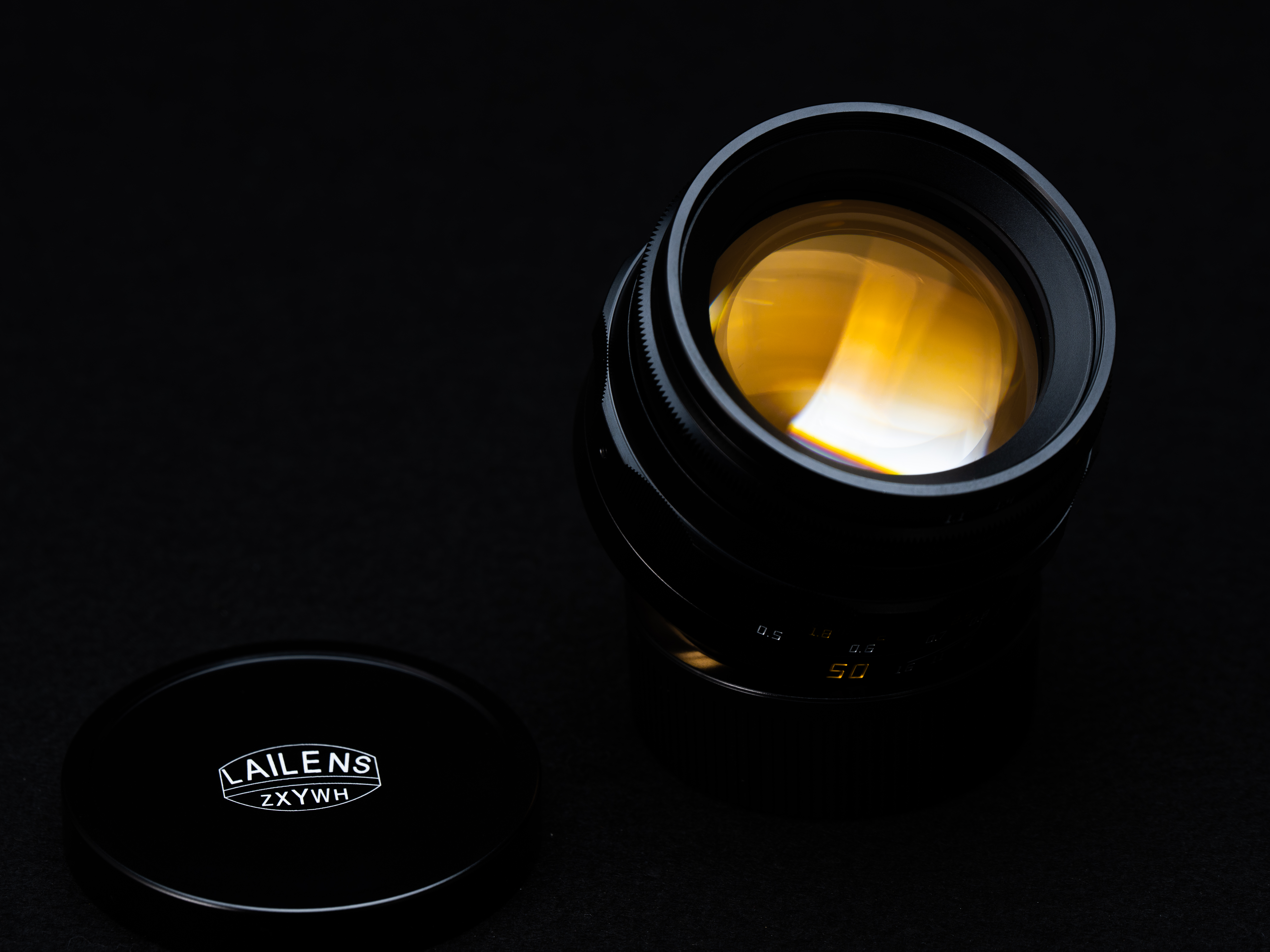 LAILENS 50mm f/1.1 - 4
