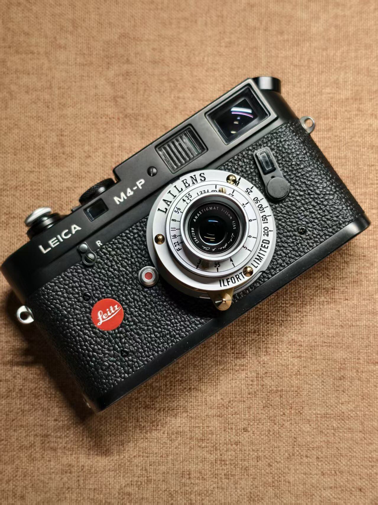 LAILENS Lens with Leica M4-P for Top-Down Shots