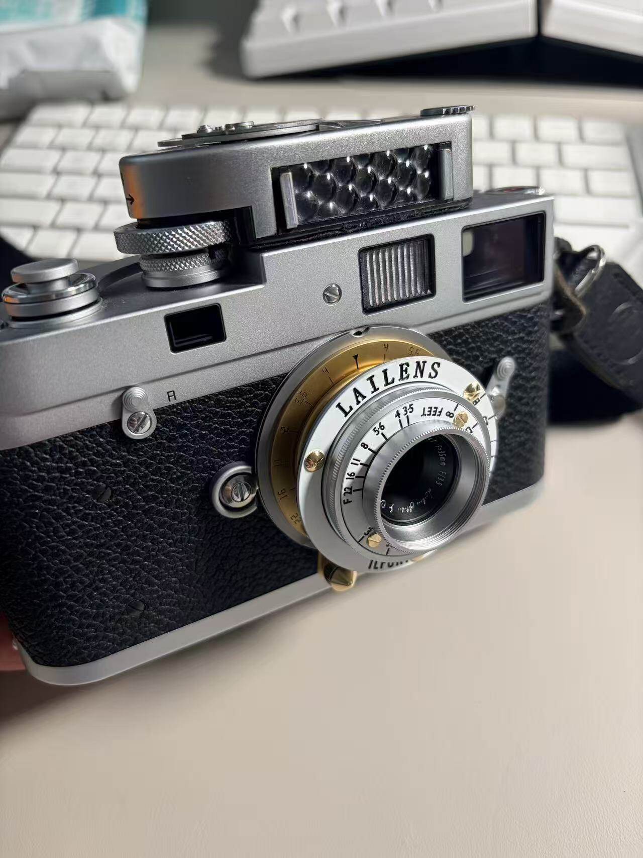 LAILENS Lens Paired with Silver Leica Low-Light