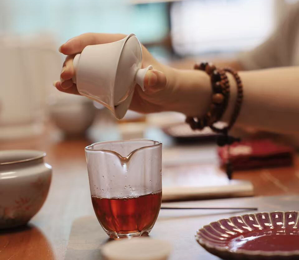 Tea ceremony teaching at CHAYAN TEA Shanghai