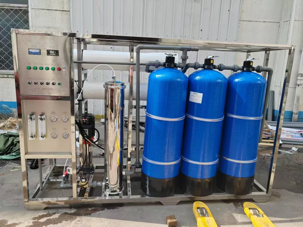 Reverse osmosis water filtration system - view 5