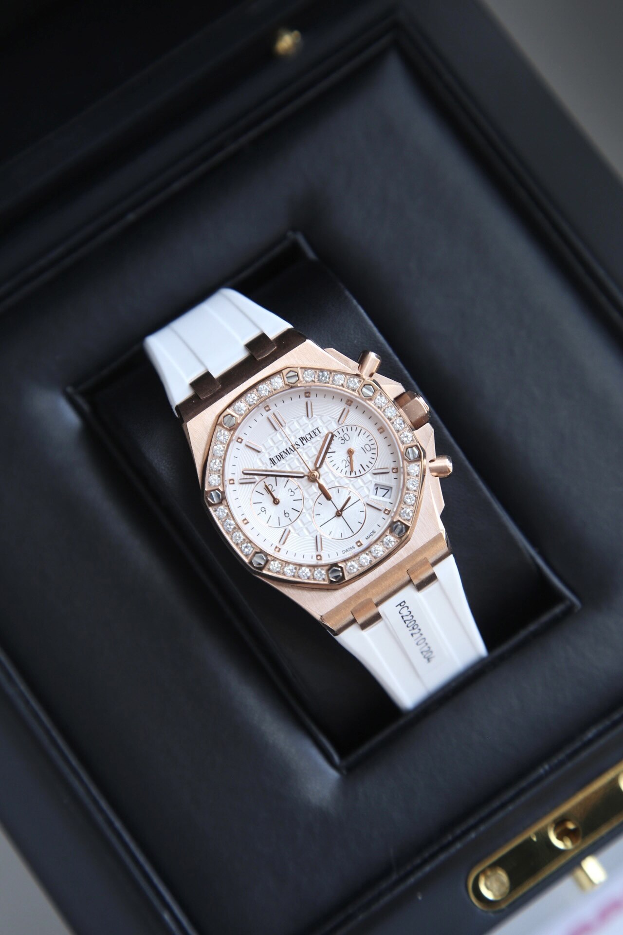 Audemars Piguet Audemars Piguet Royal Oak Offshore Rose Gold Diamond‑Set Bezel Chronograph White Rubber Watch