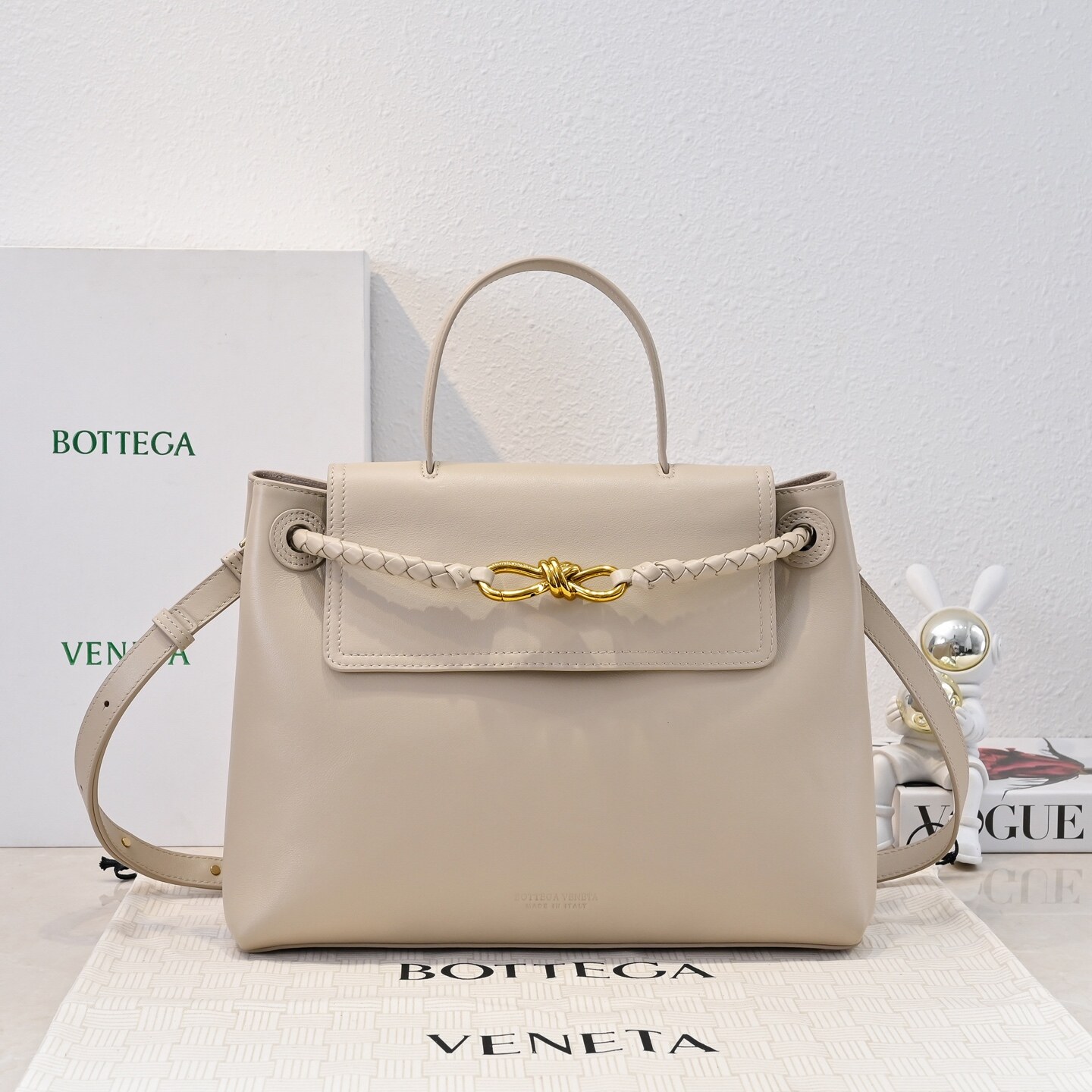 Bottega Veneta Andiamo Light Beige Smooth Leather Braided Knot Hand & Crossbody Bag