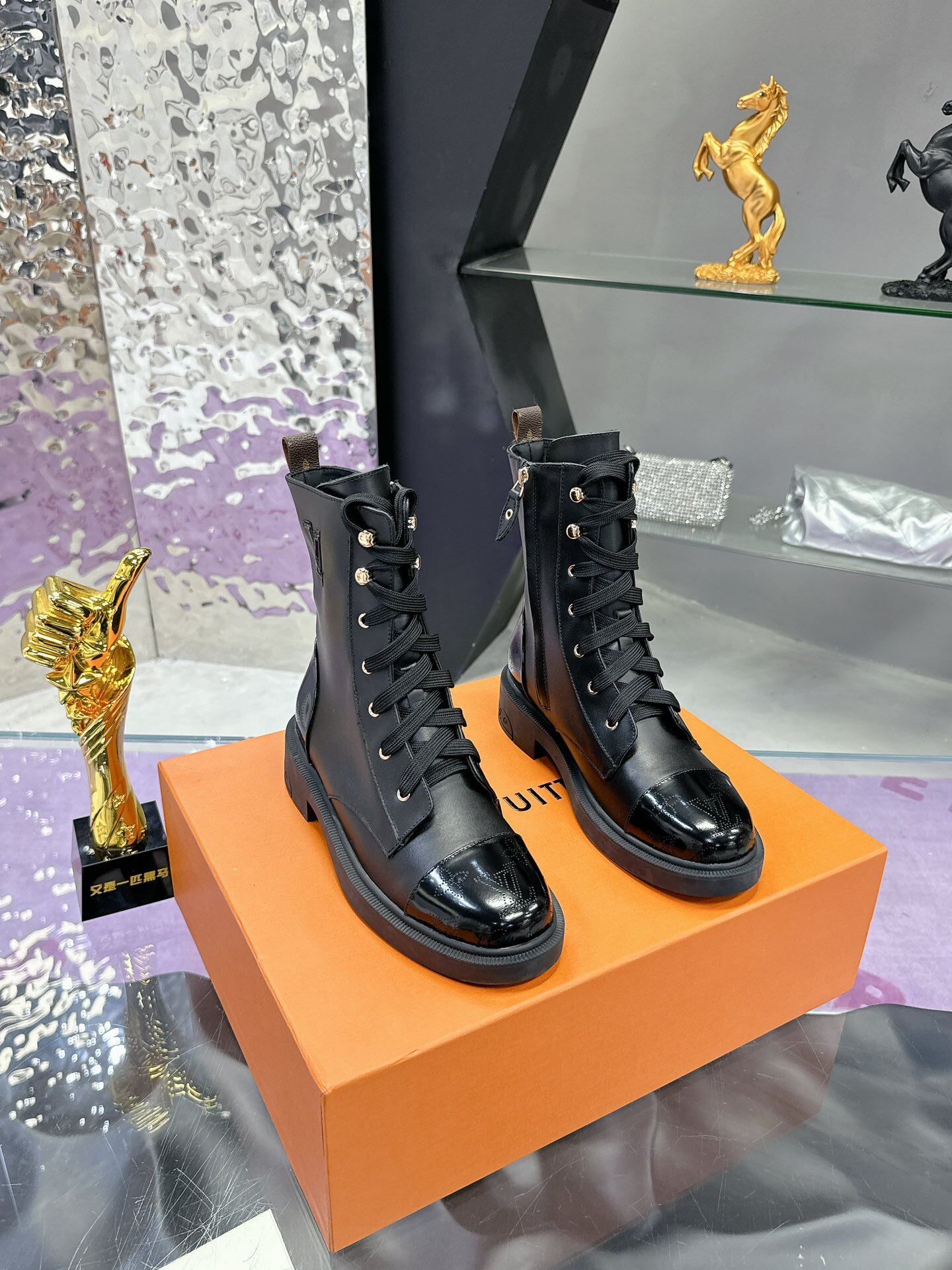 Louis Vuitton Black Smooth Leather Patent Monogram Toe Side Zip Lace-Up Chunky Combat Boots