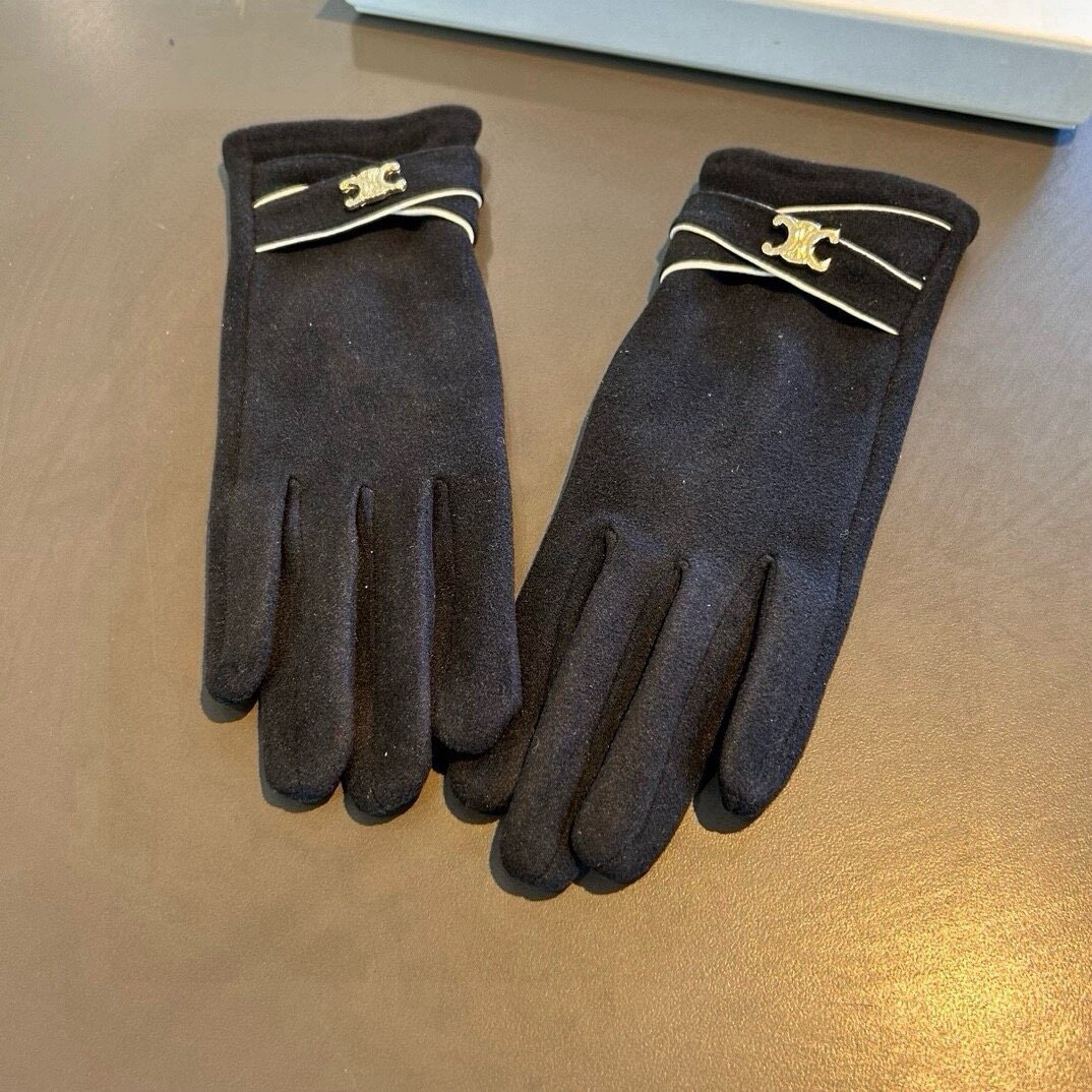 Celine Celine Triomphe Gold‑Logo Trim Black Warm Gloves