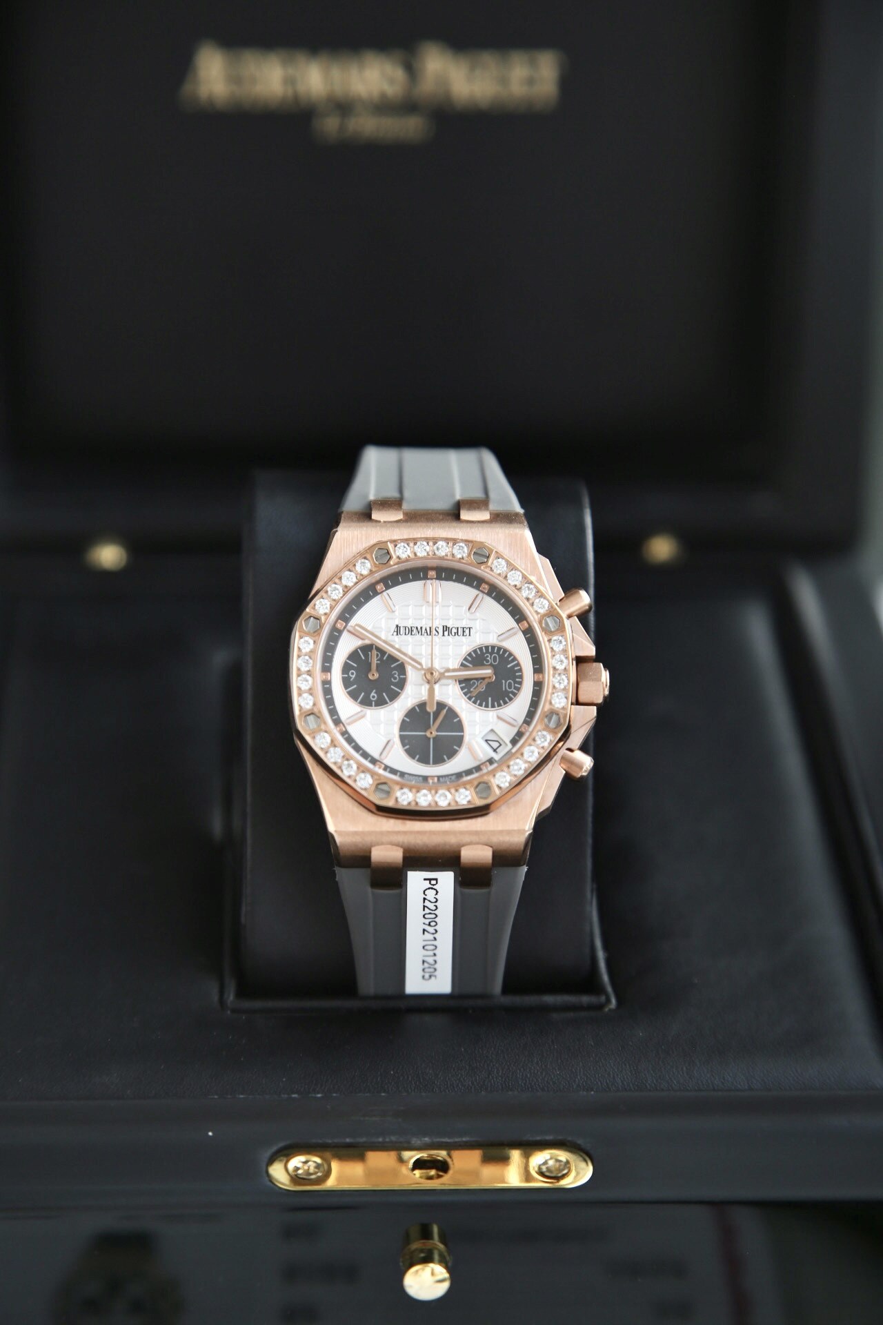 Audemars Piguet Audemars Piguet Royal Oak Offshore Rose Gold Diamond‑Set Bezel Panda Dial Chronograph Rubber Watch