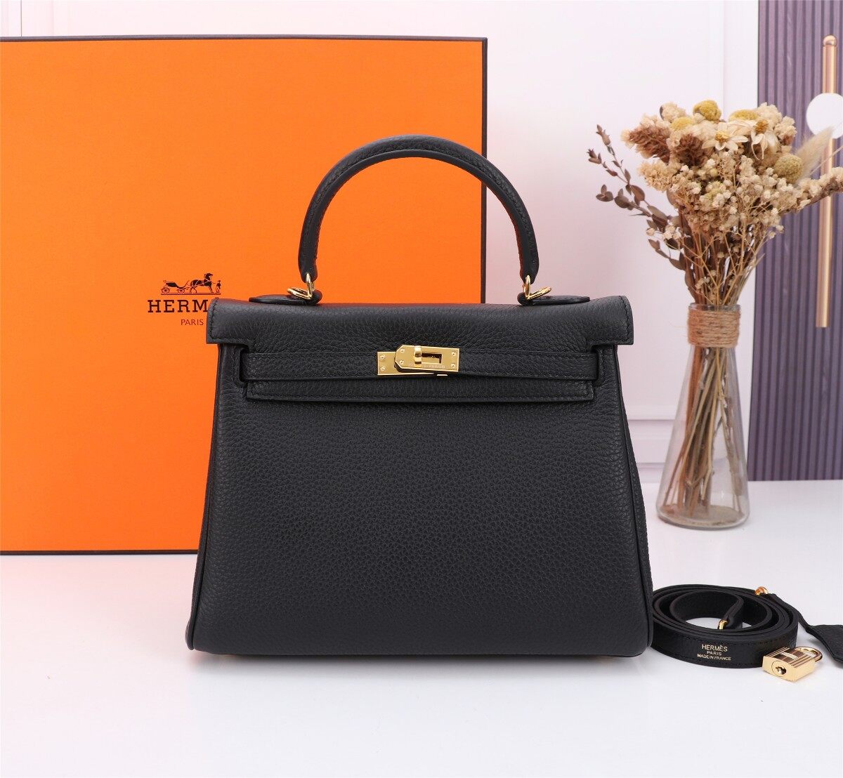 Hermès Hermès Kelly Black Togo Leather Bag Gold Hardware
