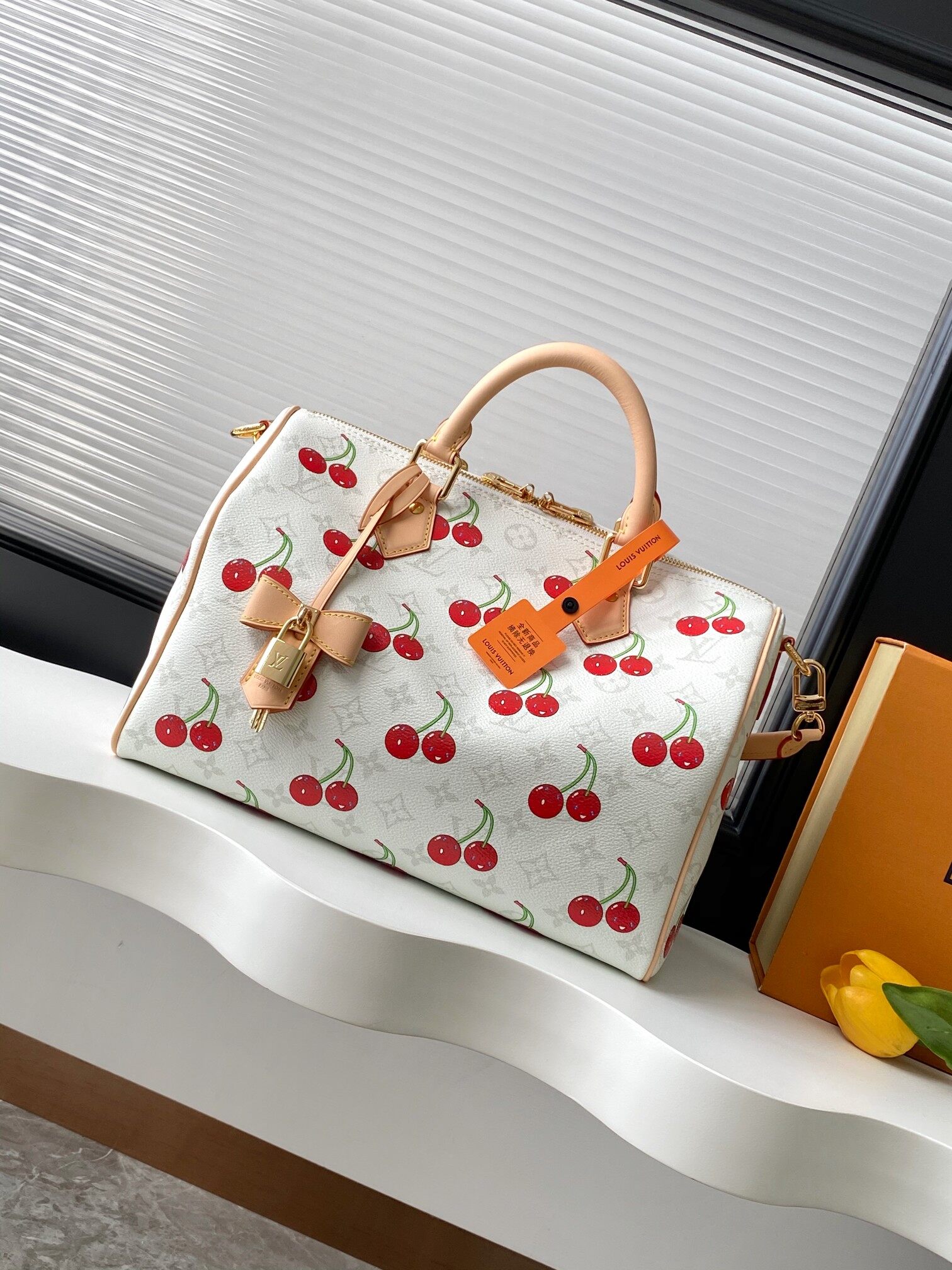  Louis Vuitton Louis Vuitton White Monogram Cherry Speedy 30 Handbag Crossbody