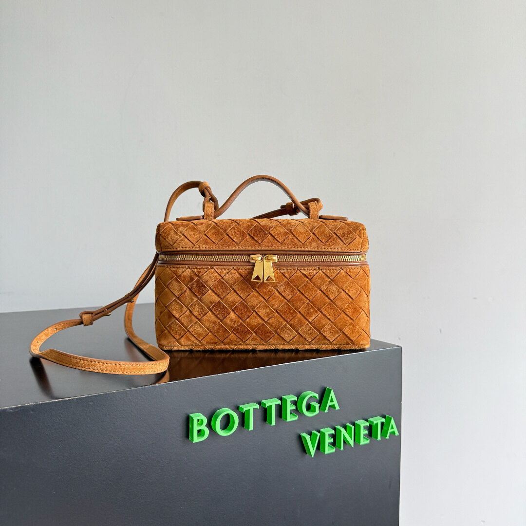 Bottega Veneta Caramel Suede Woven Mini Vanity Case Hand Crossbody Bag