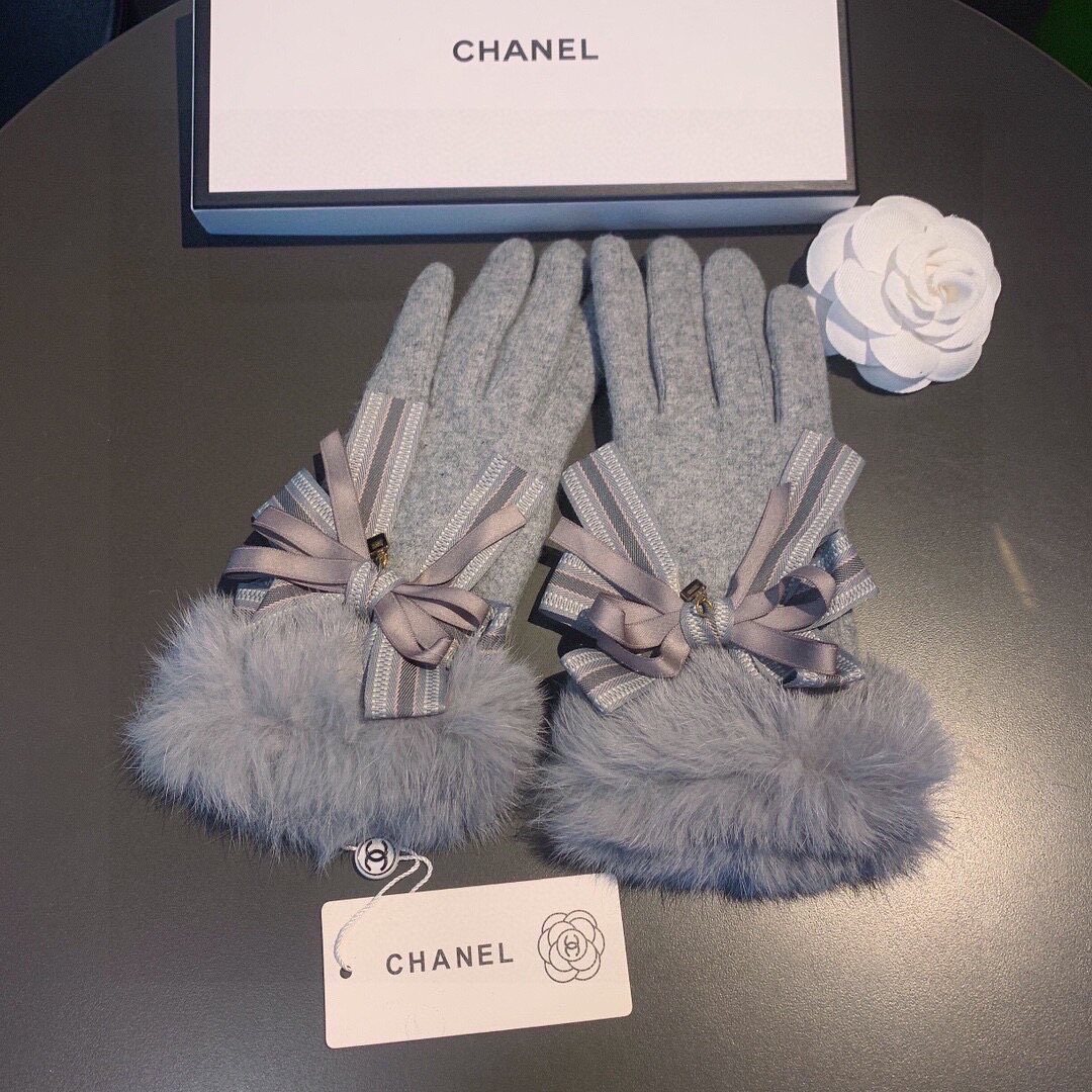 Chanel Chanel Bow‑Detail Fur‑Cuff Grey Wool Gloves