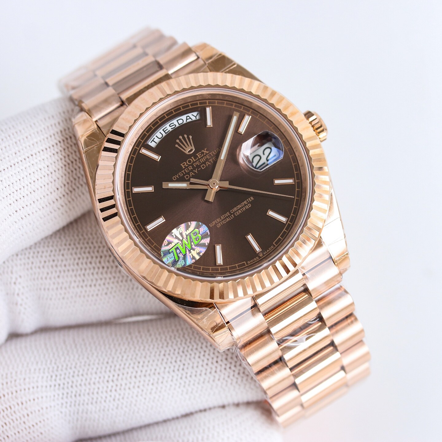 Rolex Rolex Day-Date 18K Rose Gold Brown Dial Baton Markers Fluted Bezel President Bracelet Watch