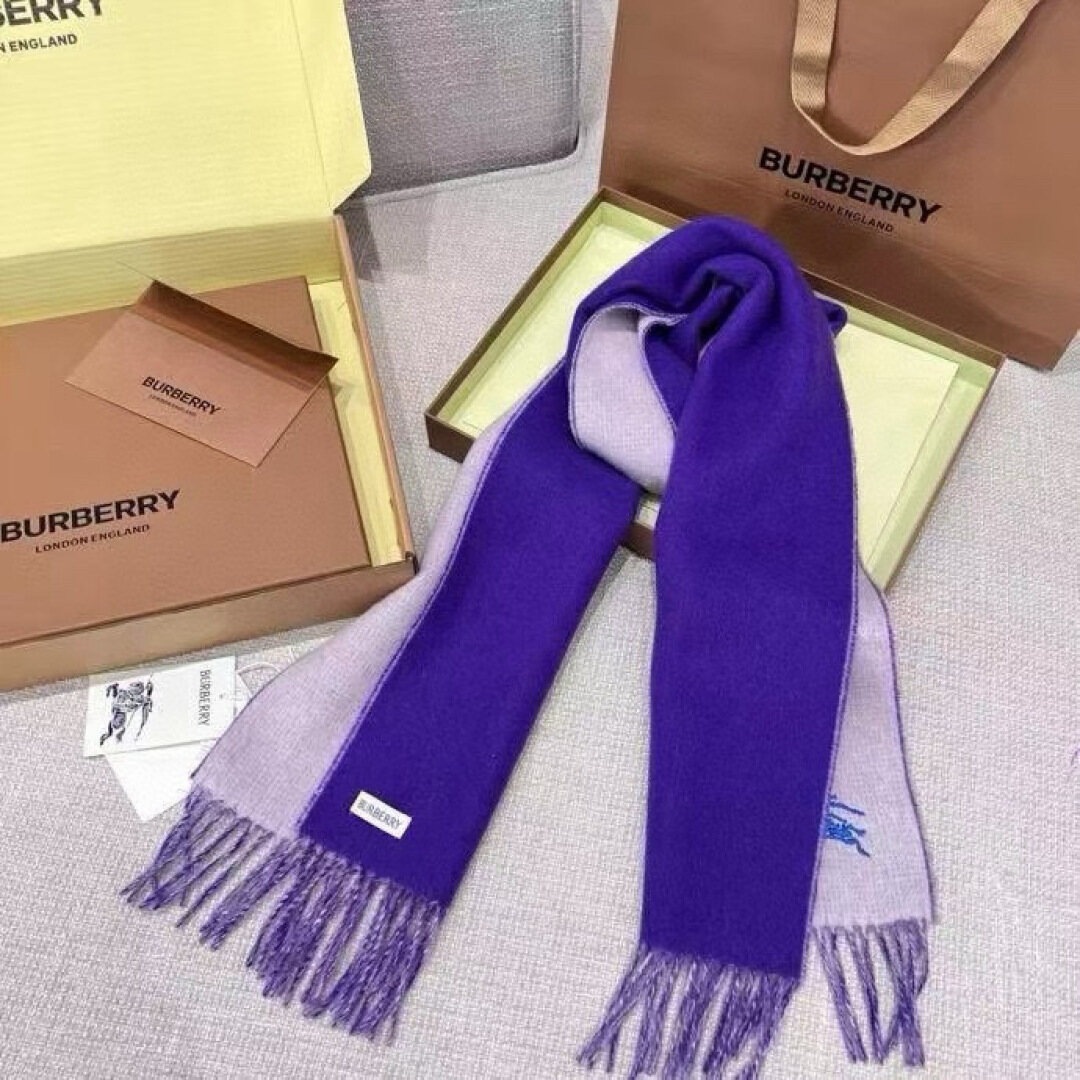 Burberry Burberry Purple‑Lilac Reversible Fringe Scarf