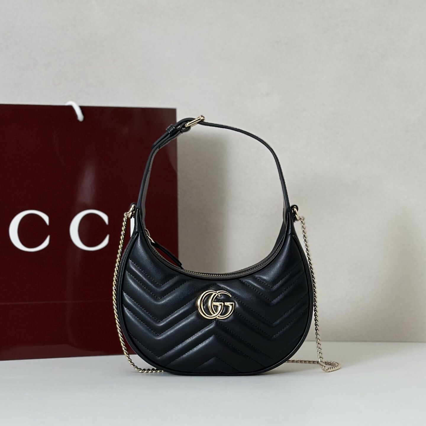  Gucci Gucci GG Marmont Black Quilted Hobo Shoulder Bag