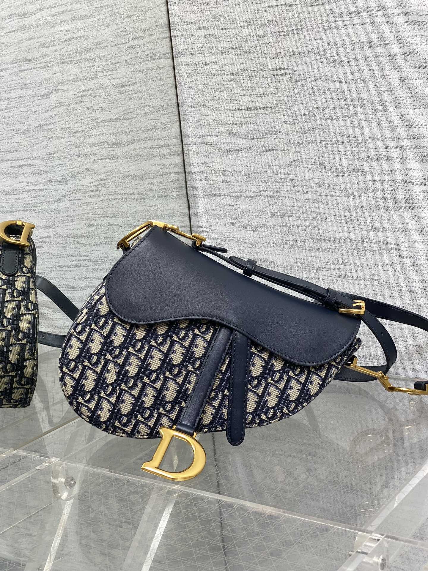 Dior Dior Medium Saddle Bag Oblique Jacquard Canvas & Leather Crossbody Purse
