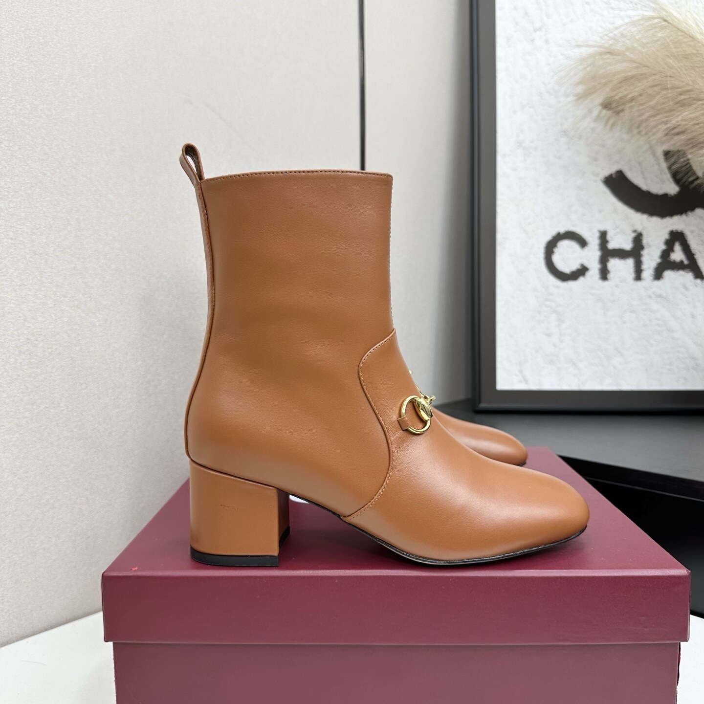 Gucci Caramel Smooth Leather Horsebit Side Zip Block Heel Ankle Boots