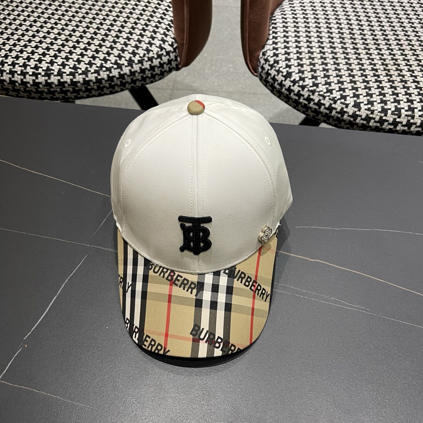 Burberry Burberry TB‑Embroidered Check‑Spliced Baseball Cap
