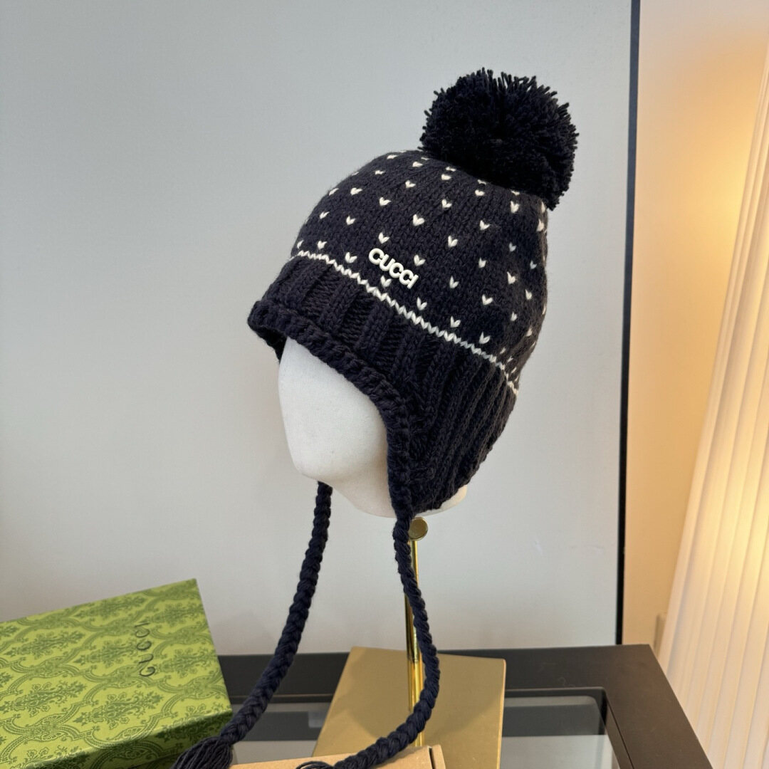 Gucci  Gucci Navy Heart‑Jacquard Pom‑Pom Ear‑Flap Knit Hat