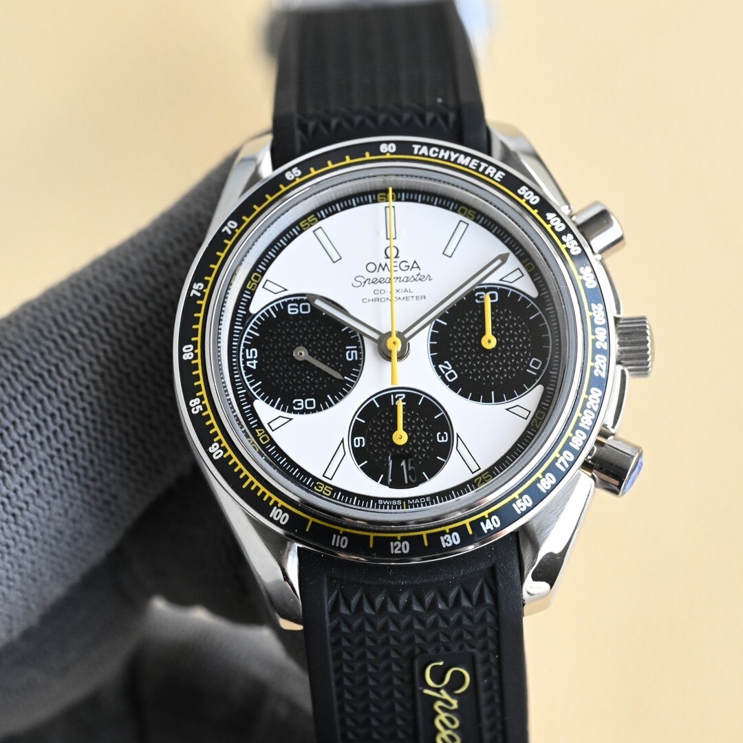Omega Omega Speedmaster Steel White Black Dial Rubber Strap Chronograph Men's Watch