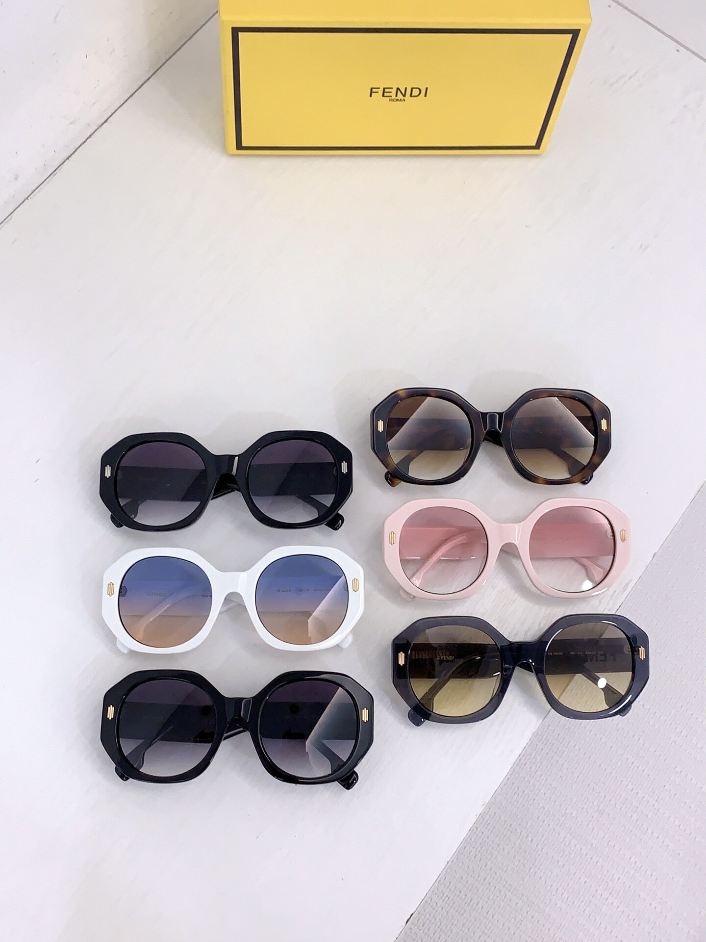 Fendi  Fendi Polygonal Round Acetate Women Sunglasses