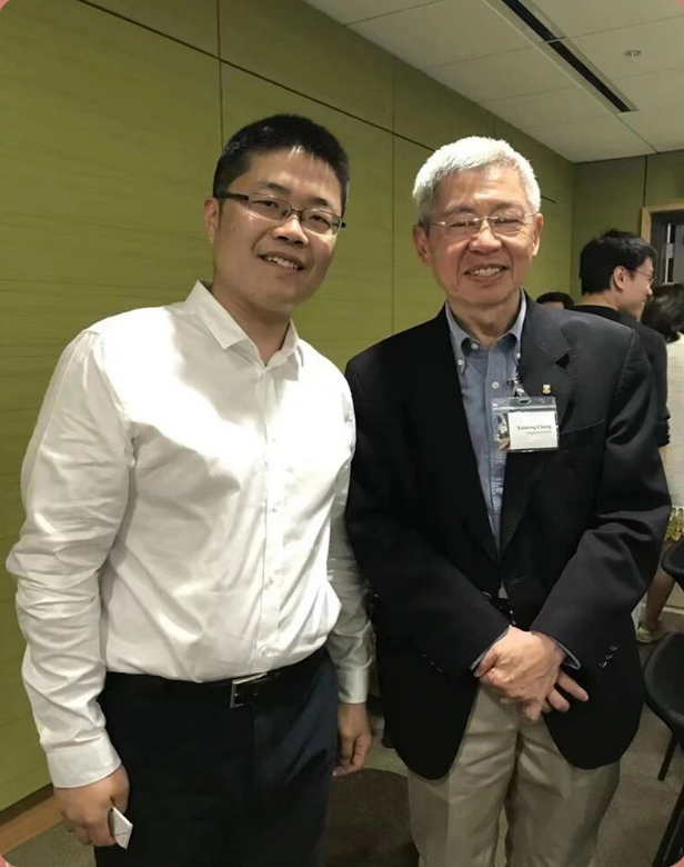 张韫受邀在斯坦福大学教育学院分享创业经历。