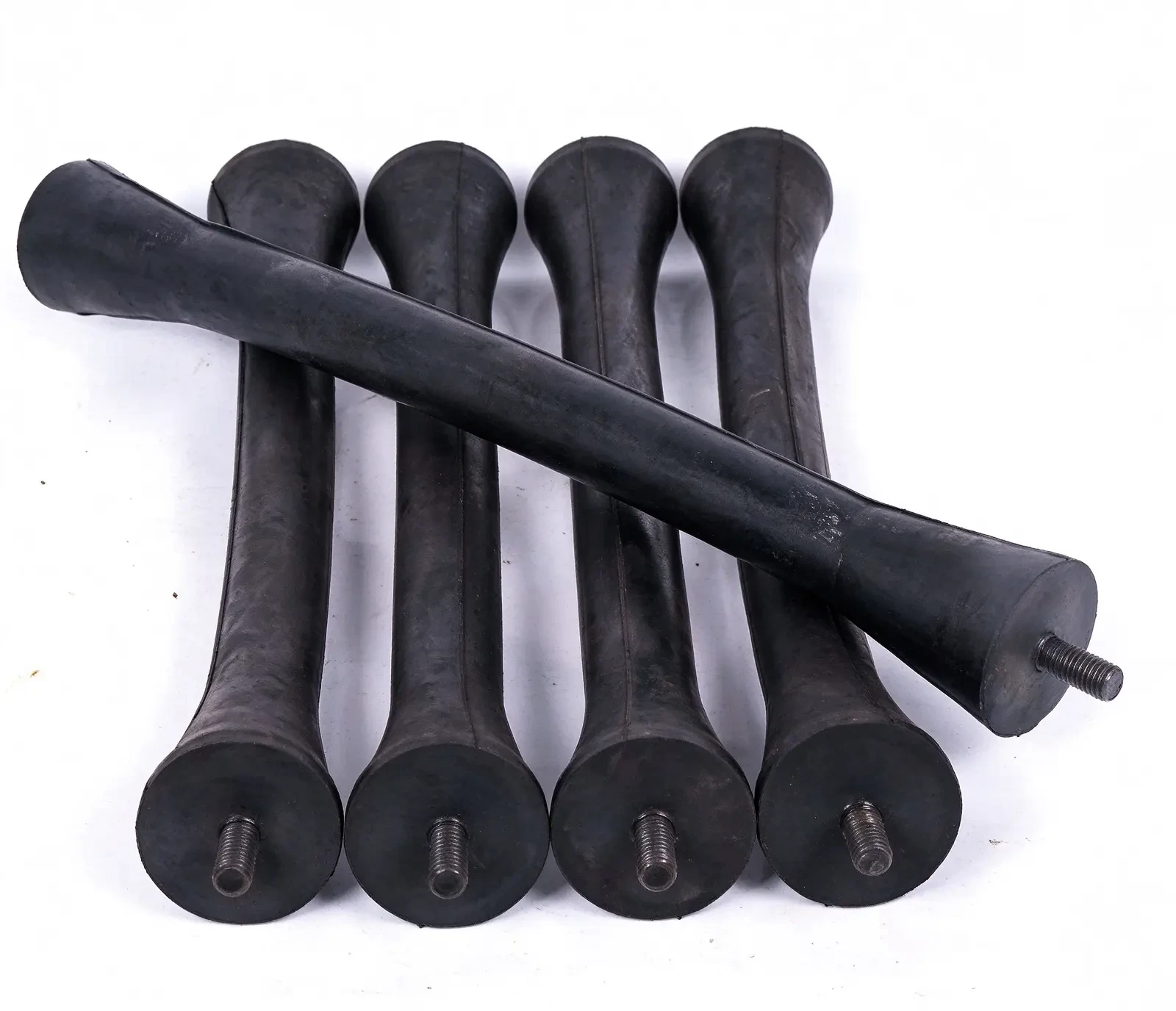 Rubber extension spring