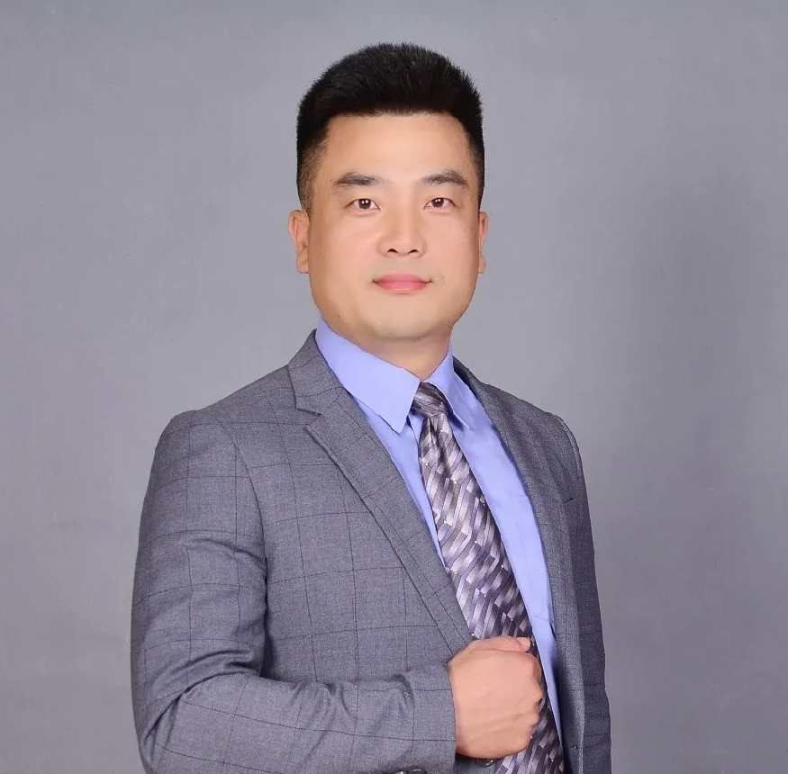 肖乐律师职业形象照