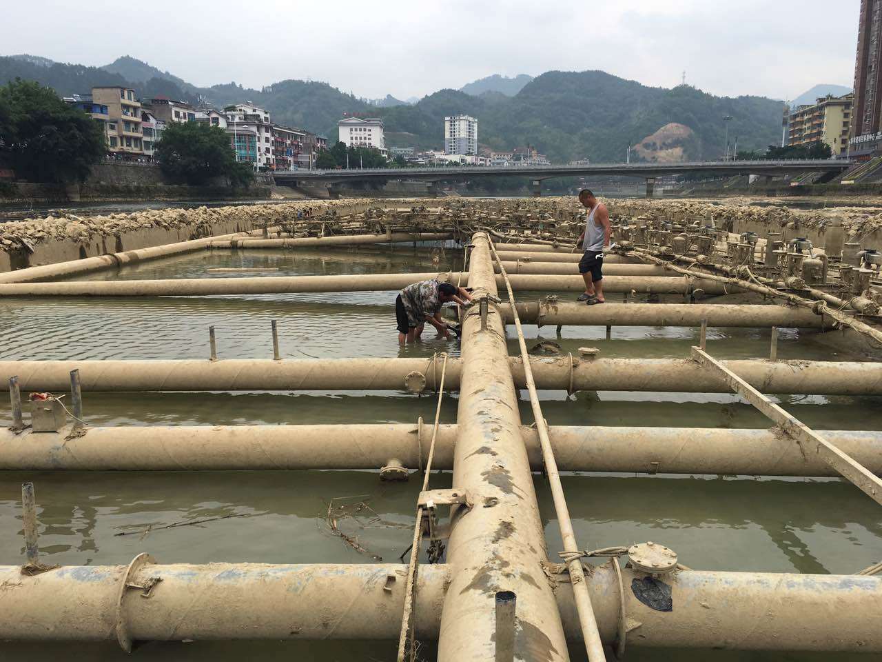 漂浮喷泉