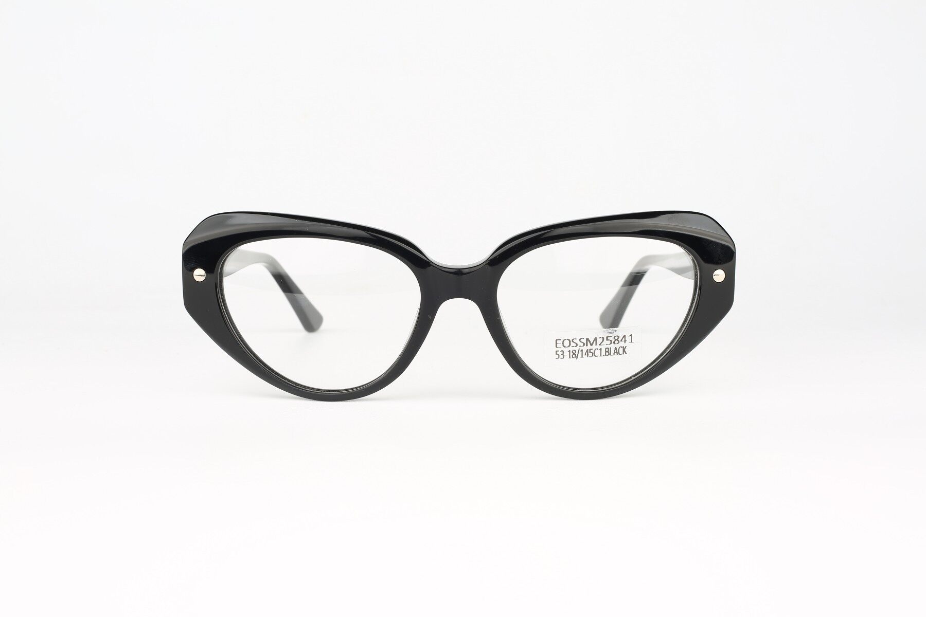EOSSM25841