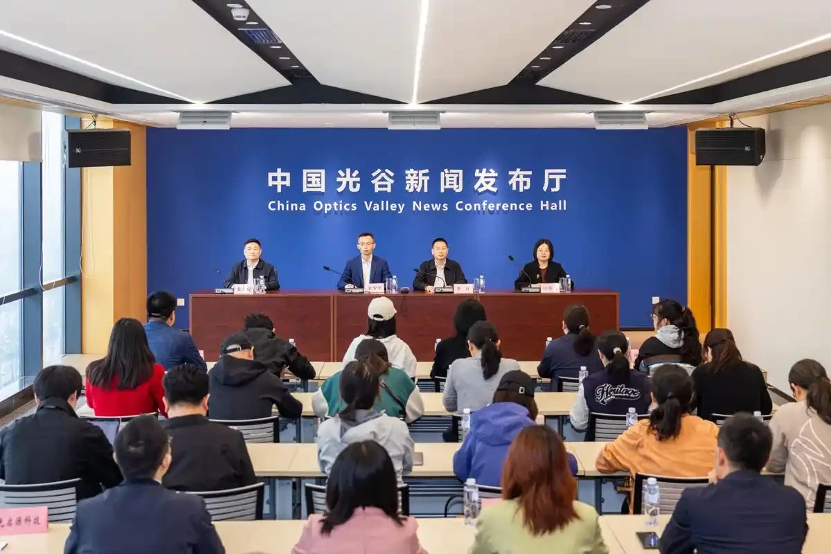 Guanggu has launched the application process for 3551 startup talents, introducing a "grant-investment-loan" policy combination with up to {10,000} yuan in support per project.