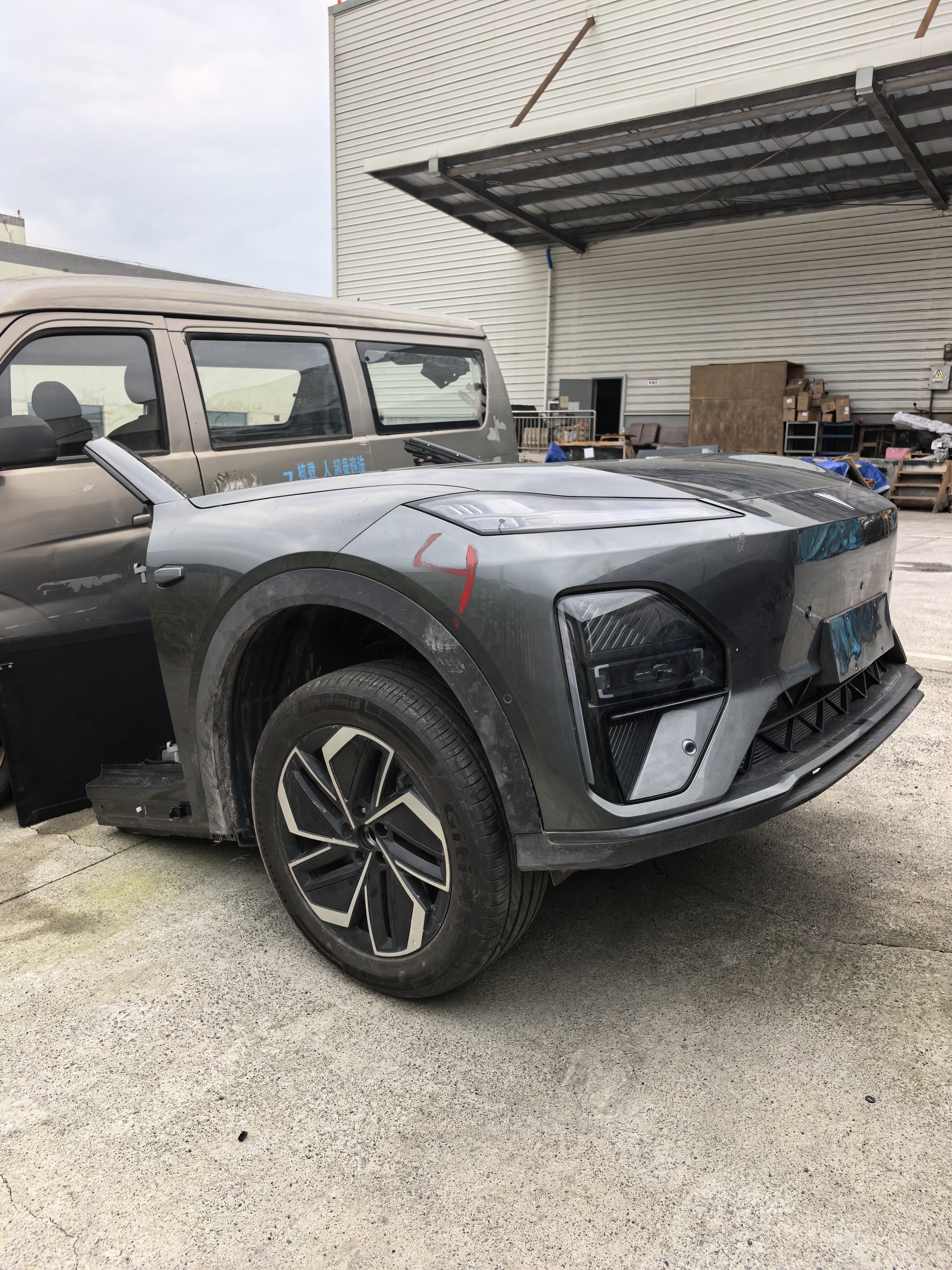 Deepal S07 front body section and exterior parts