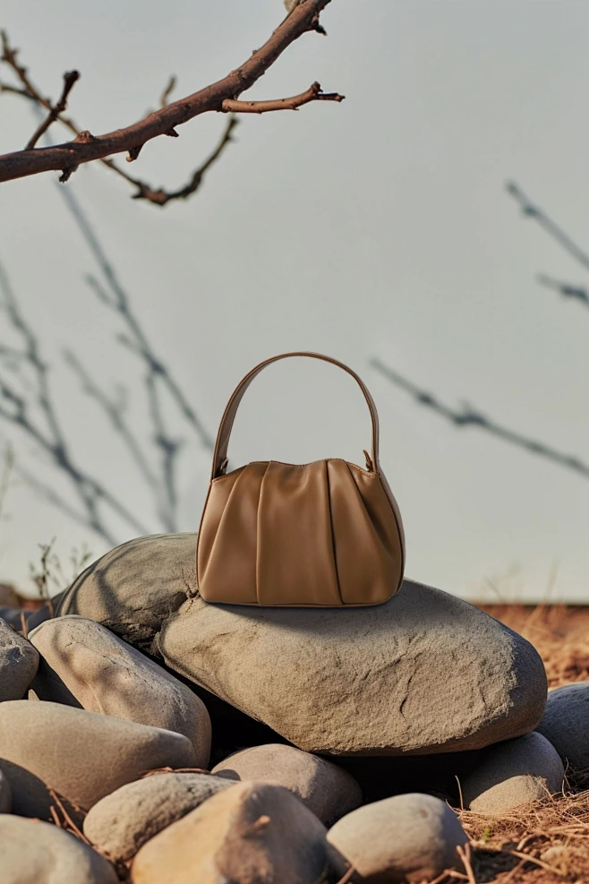 Eco-Friendly Silicone Leather Solution for a Luxury Bag Brand