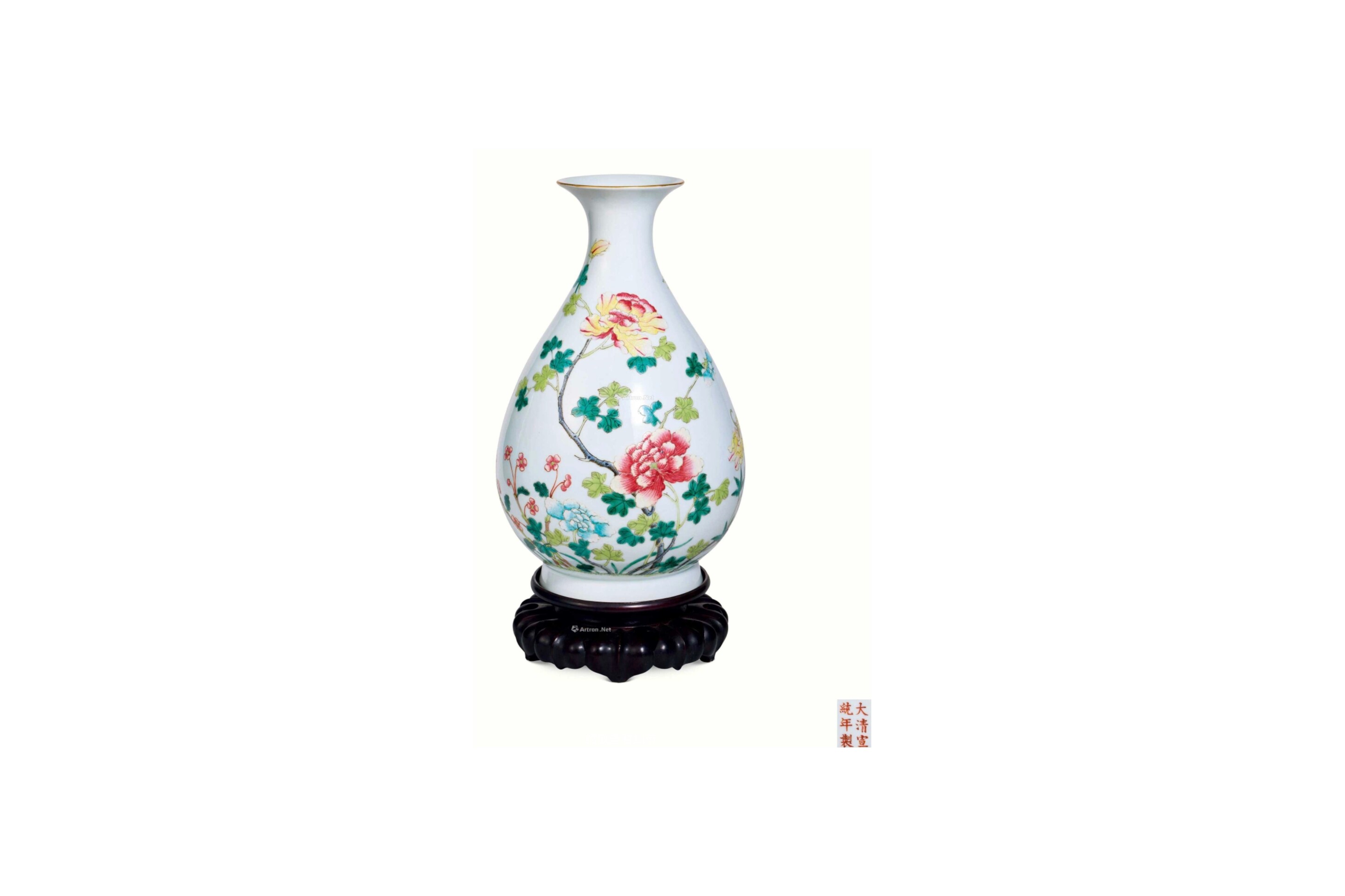 Yuhuchun Vase with Fencai Painted Branching Peony Motif, Guangxu Period