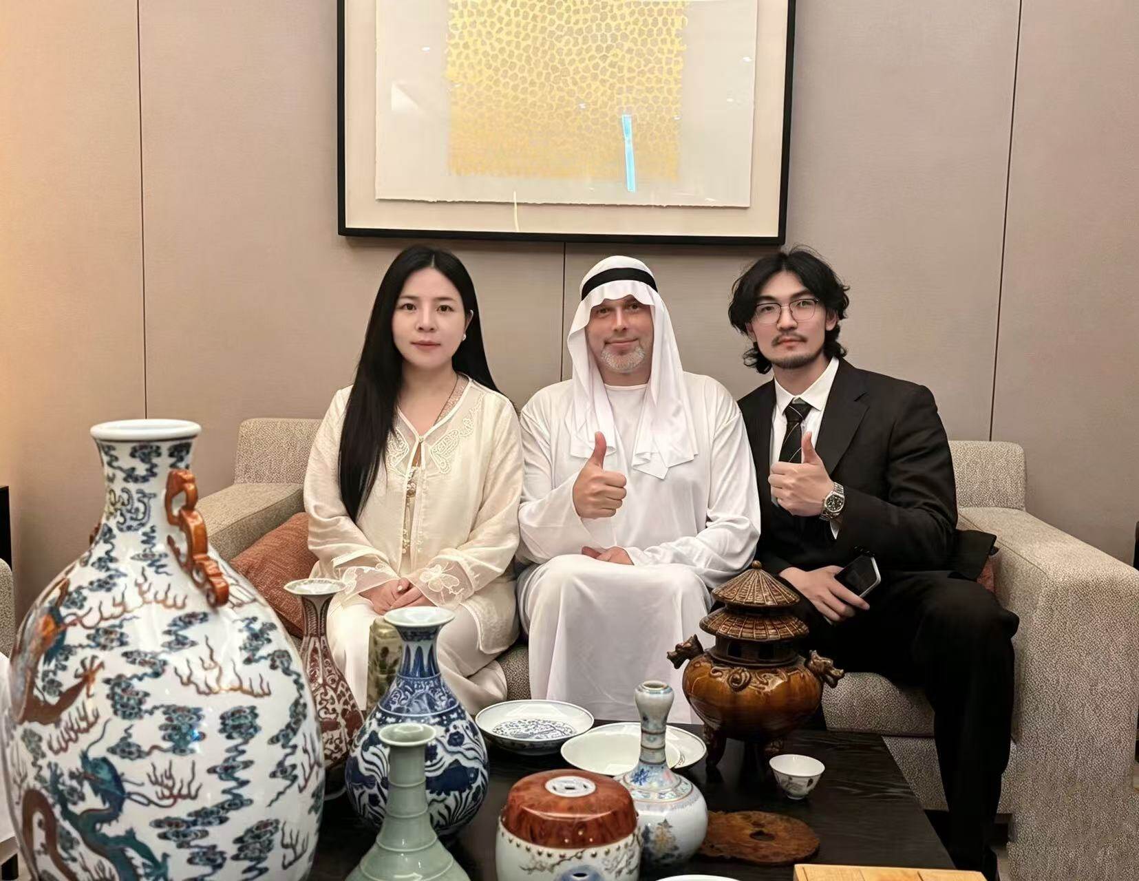 中东石油王子VIP专属对接藏品合影