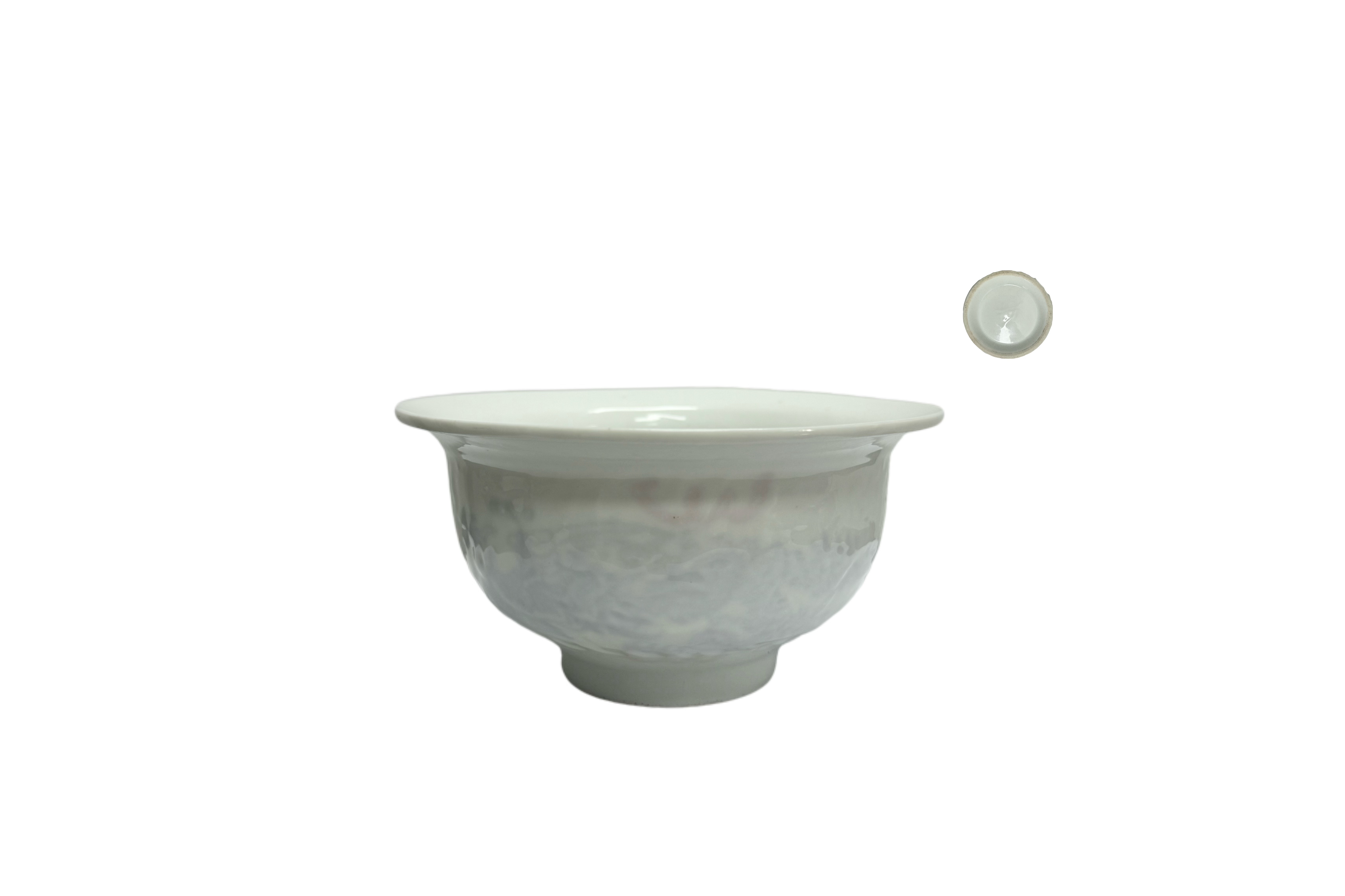 Ming Dynasty White Glazed Incised Dragon and Phoenix Pattern Bowl