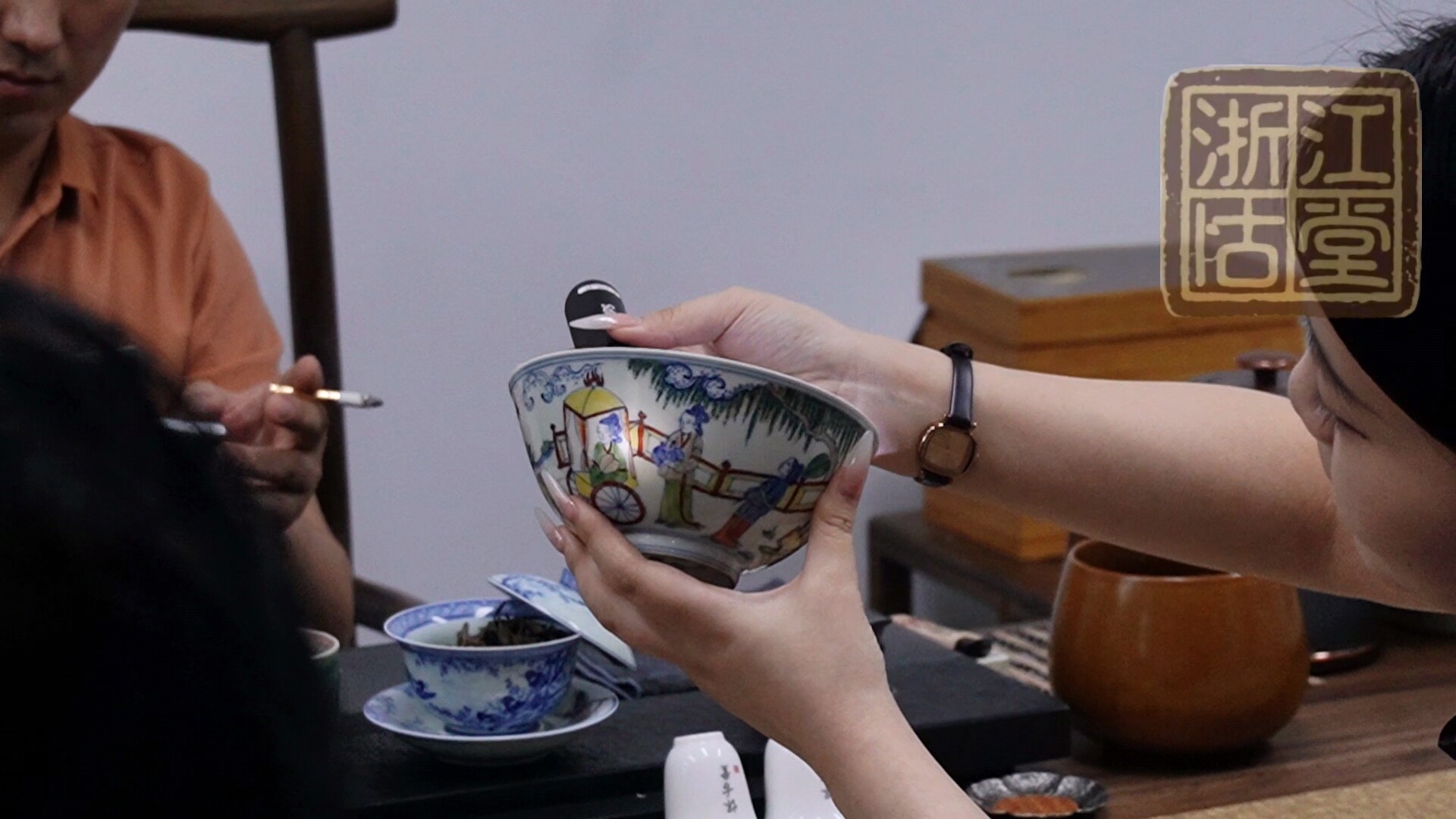 Mr. Wu, a collector from Ningbo