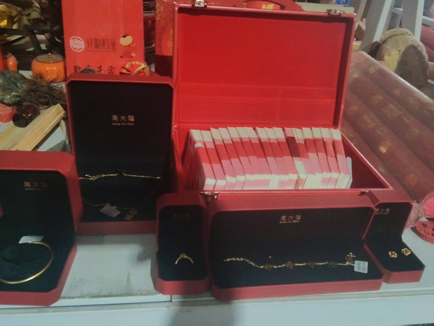 三金首饰盒套装
