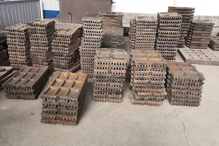 High-manganese steel castings