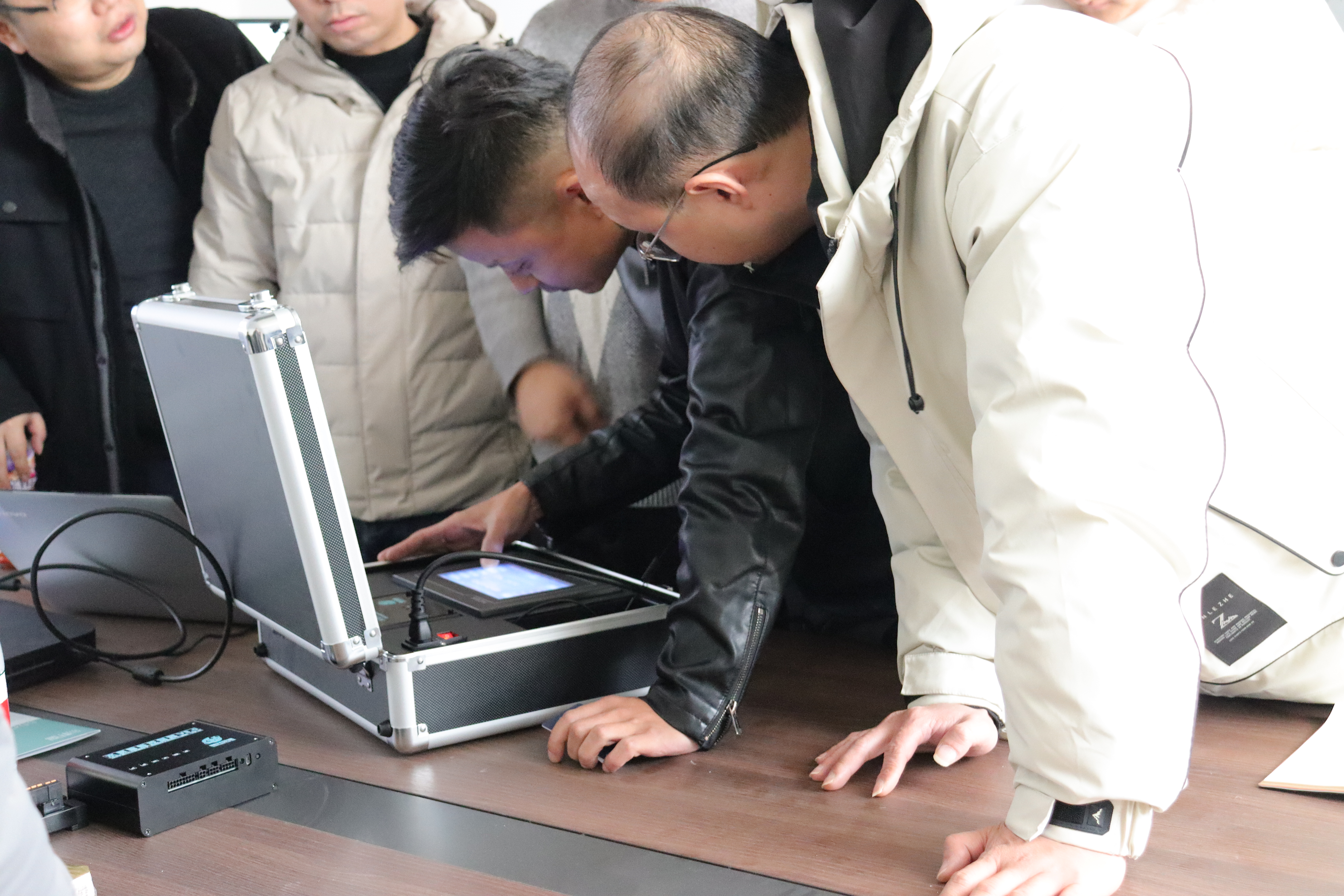 水泽万物开展会议研讨产品方向