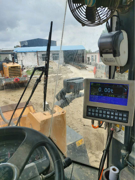 Loader Scale