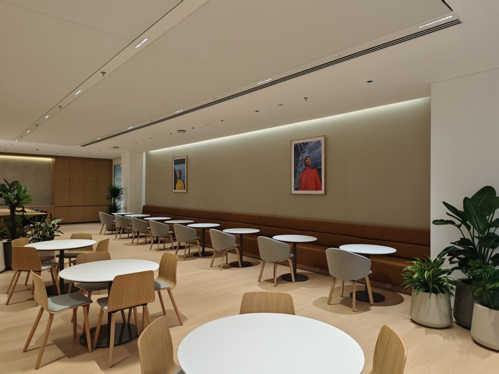 Apple Shanghai - Image 1